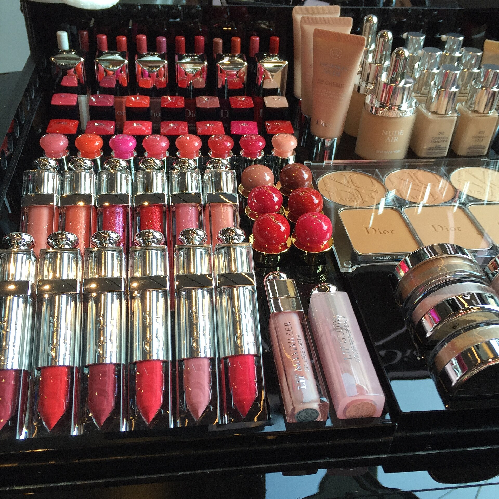 Set de cosm&eacute;ticos y maquillaje